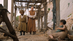 extant_GameOfThrones_6x01-TheRedWoman_3045