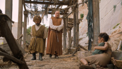 extant_GameOfThrones_6x01-TheRedWoman_3046