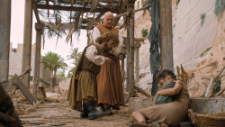 extant_GameOfThrones_6x01-TheRedWoman_3052