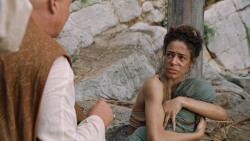 extant_GameOfThrones_6x01-TheRedWoman_3077