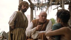 extant_GameOfThrones_6x01-TheRedWoman_3081