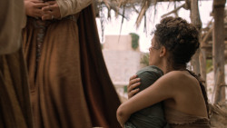 extant_GameOfThrones_6x01-TheRedWoman_3102