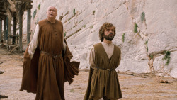 extant_GameOfThrones_6x01-TheRedWoman_3123