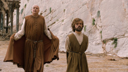 extant_GameOfThrones_6x01-TheRedWoman_3124