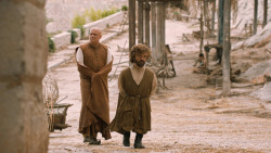 extant_GameOfThrones_6x01-TheRedWoman_3164
