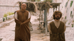 extant_GameOfThrones_6x01-TheRedWoman_3174