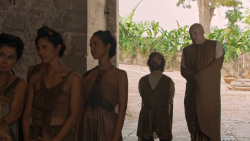 extant_GameOfThrones_6x01-TheRedWoman_3196