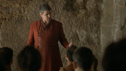 extant_GameOfThrones_6x01-TheRedWoman_3198