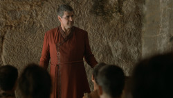 extant_GameOfThrones_6x01-TheRedWoman_3200
