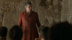 extant_GameOfThrones_6x01-TheRedWoman_3203