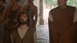 extant_GameOfThrones_6x01-TheRedWoman_3228