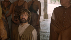 extant_GameOfThrones_6x01-TheRedWoman_3229