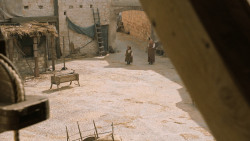 extant_GameOfThrones_6x01-TheRedWoman_3240