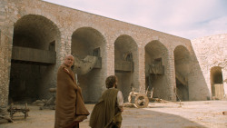 extant_GameOfThrones_6x01-TheRedWoman_3246