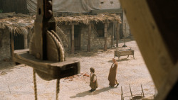 extant_GameOfThrones_6x01-TheRedWoman_3264