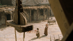 extant_GameOfThrones_6x01-TheRedWoman_3265