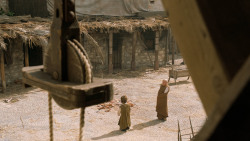 extant_GameOfThrones_6x01-TheRedWoman_3268