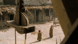 extant_GameOfThrones_6x01-TheRedWoman_3269