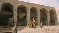 extant_GameOfThrones_6x01-TheRedWoman_3299