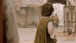 extant_GameOfThrones_6x01-TheRedWoman_3303