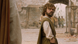 extant_GameOfThrones_6x01-TheRedWoman_3306