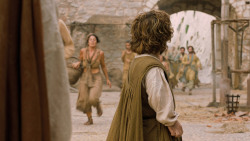 extant_GameOfThrones_6x01-TheRedWoman_3309