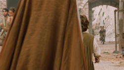 extant_GameOfThrones_6x01-TheRedWoman_3319