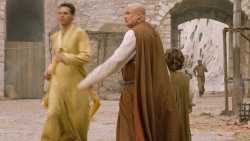 extant_GameOfThrones_6x01-TheRedWoman_3323