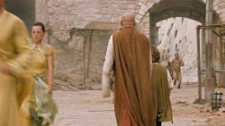 extant_GameOfThrones_6x01-TheRedWoman_3324