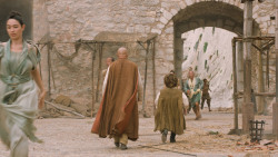 extant_GameOfThrones_6x01-TheRedWoman_3329