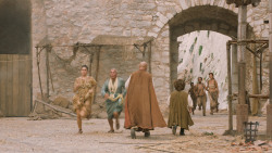 extant_GameOfThrones_6x01-TheRedWoman_3332