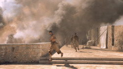 extant_GameOfThrones_6x01-TheRedWoman_3333