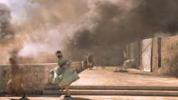 extant_GameOfThrones_6x01-TheRedWoman_3354
