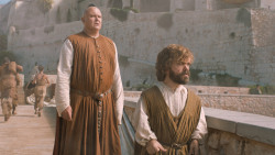 extant_GameOfThrones_6x01-TheRedWoman_3361