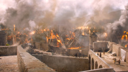 extant_GameOfThrones_6x01-TheRedWoman_3367