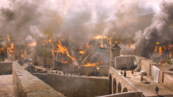 extant_GameOfThrones_6x01-TheRedWoman_3371