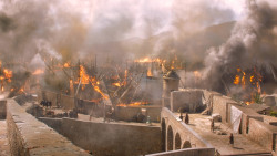 extant_GameOfThrones_6x01-TheRedWoman_3374