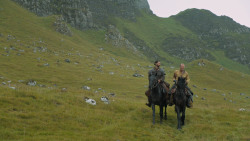 extant_GameOfThrones_6x01-TheRedWoman_3450