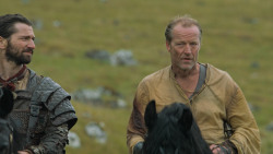extant_GameOfThrones_6x01-TheRedWoman_3490