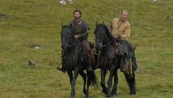extant_GameOfThrones_6x01-TheRedWoman_3498