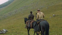 extant_GameOfThrones_6x01-TheRedWoman_3530