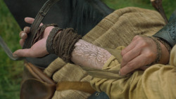 extant_GameOfThrones_6x01-TheRedWoman_3541