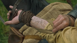extant_GameOfThrones_6x01-TheRedWoman_3542