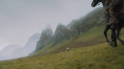 extant_GameOfThrones_6x01-TheRedWoman_3553