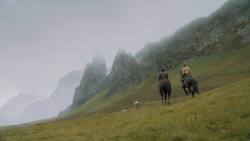 extant_GameOfThrones_6x01-TheRedWoman_3558
