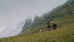 extant_GameOfThrones_6x01-TheRedWoman_3560