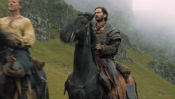 extant_GameOfThrones_6x01-TheRedWoman_3575