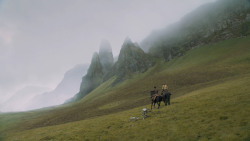 extant_GameOfThrones_6x01-TheRedWoman_3578