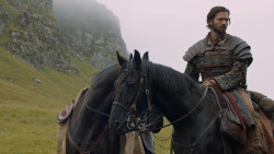 extant_GameOfThrones_6x01-TheRedWoman_3618