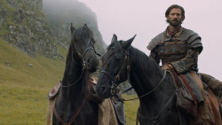 extant_GameOfThrones_6x01-TheRedWoman_3621